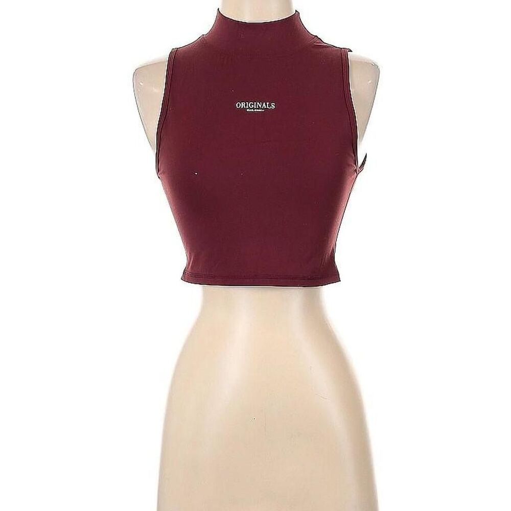 Stax Women's Burgundy Crop-top